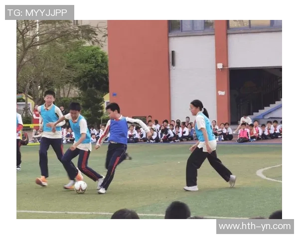 女孩足球视频展现青春活力与拼搏精神的精彩瞬间 女孩足球视频展现青春活力与拼搏精神的精彩瞬间