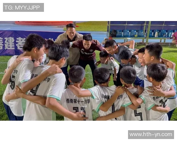 青少年足球训练课：提升技能与团队合作的全面发展之路